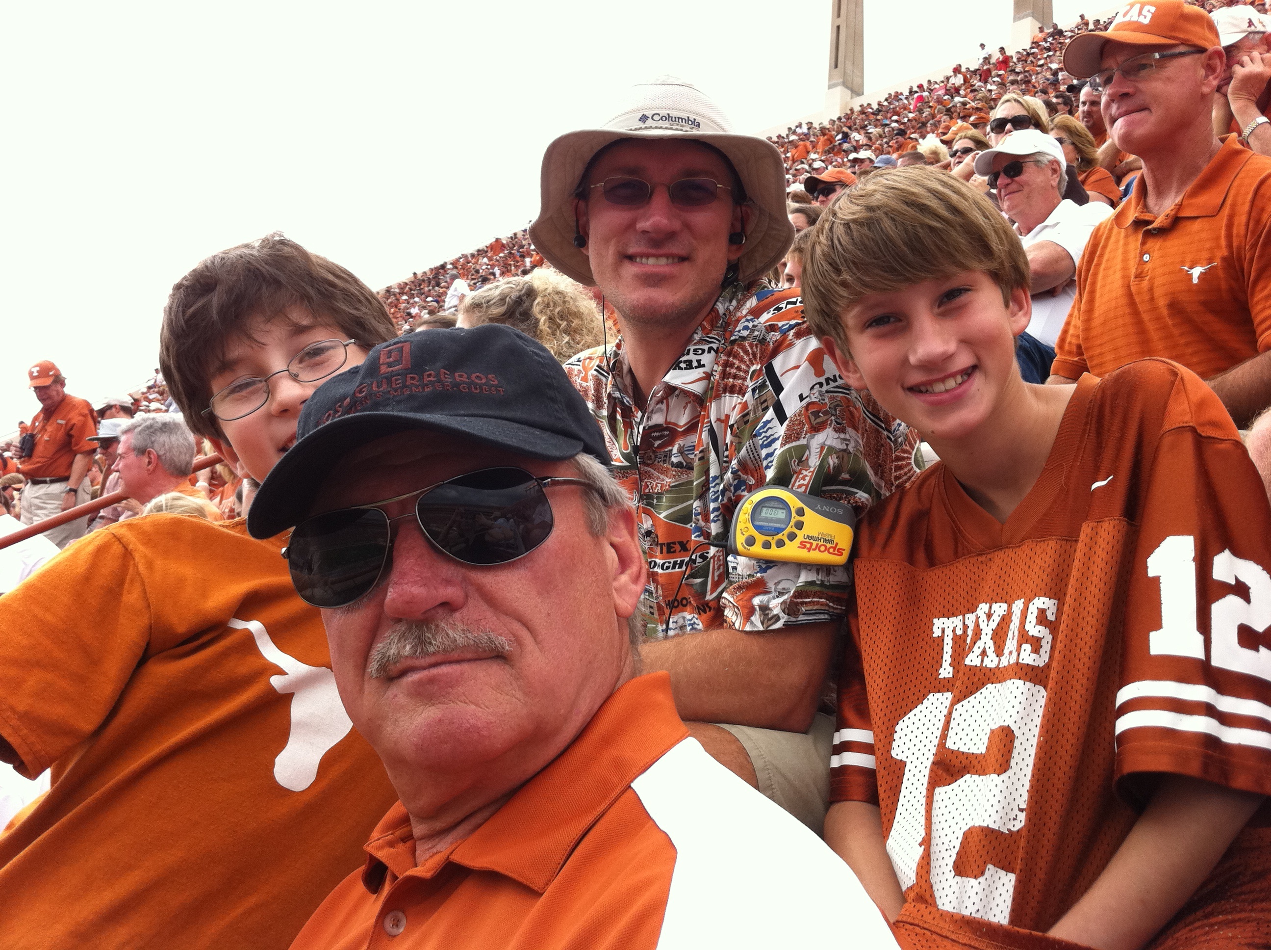 2010-10-23-02 Texas Game.jpg